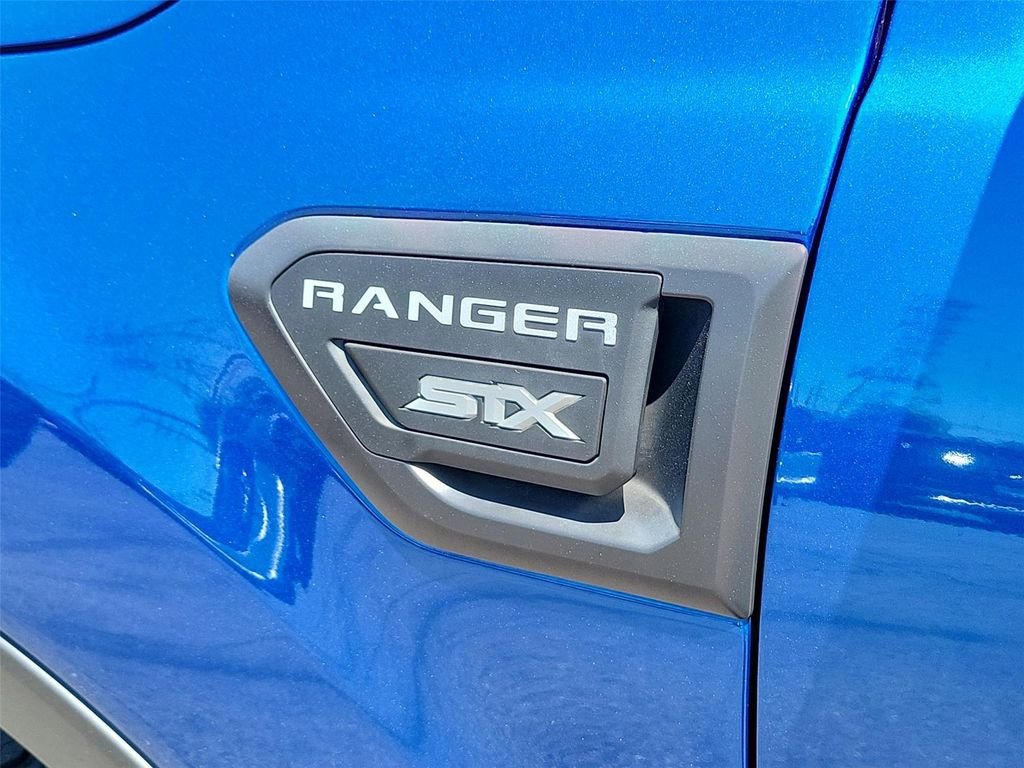 Used 2020 Blue Ford XL image 21