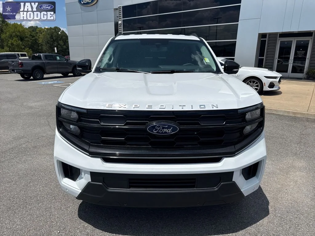 New 2026 Oxford White Ford Active image 10