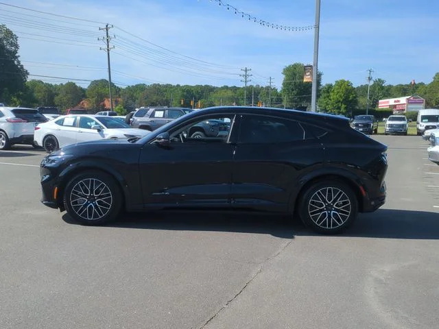 Used 2024 Black Ford Premium image 10