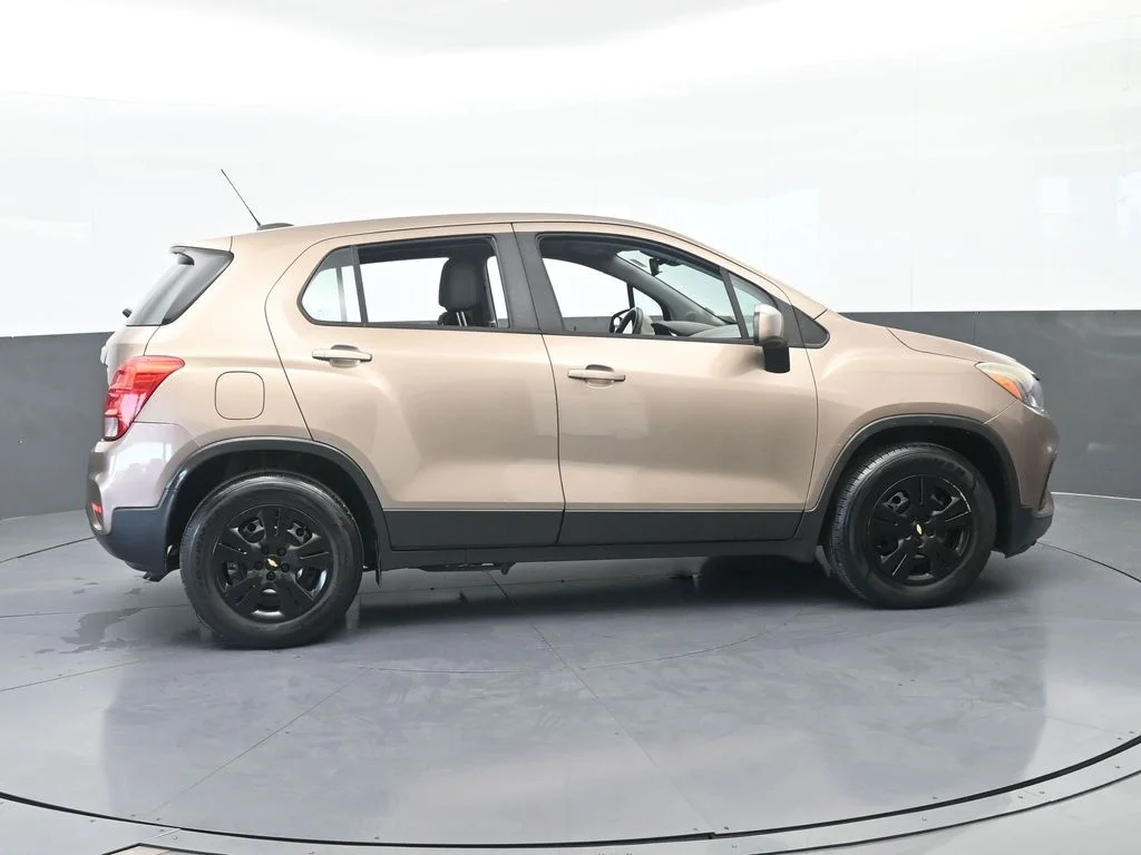 Used 2018 Sandy Ridge Metallic Chevrolet LS image 7