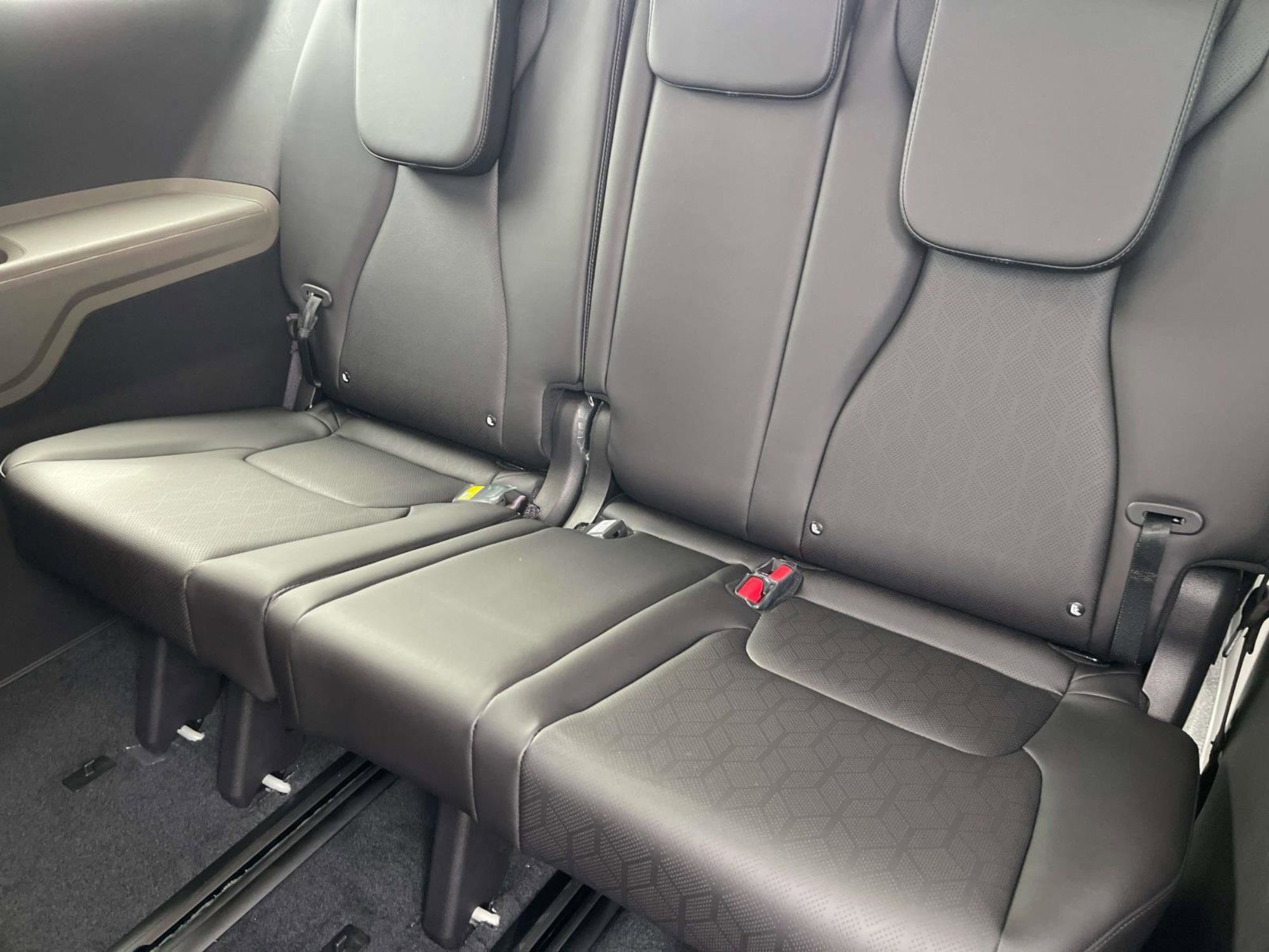 New 2026 Ivory Silver Kia EX image 19