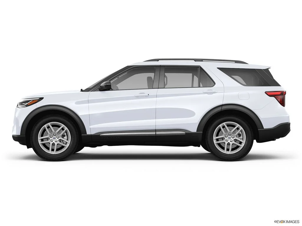 New 2026 Space White Metallic Ford Active image 2