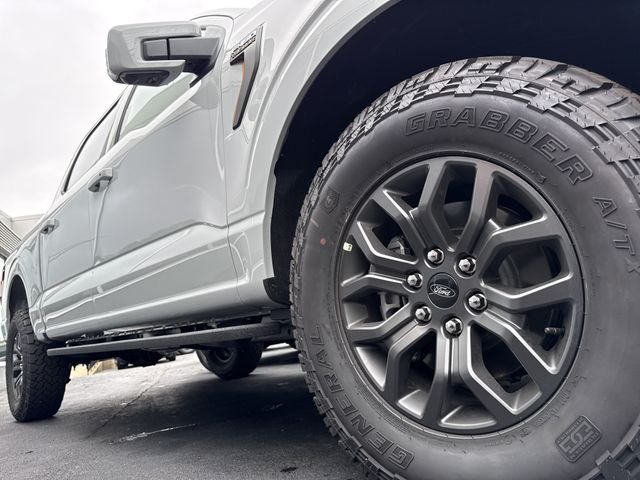 New 2026 White Ford Tremor image 11