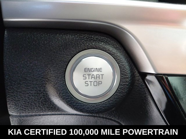 Used 2025 Black Kia S image 18