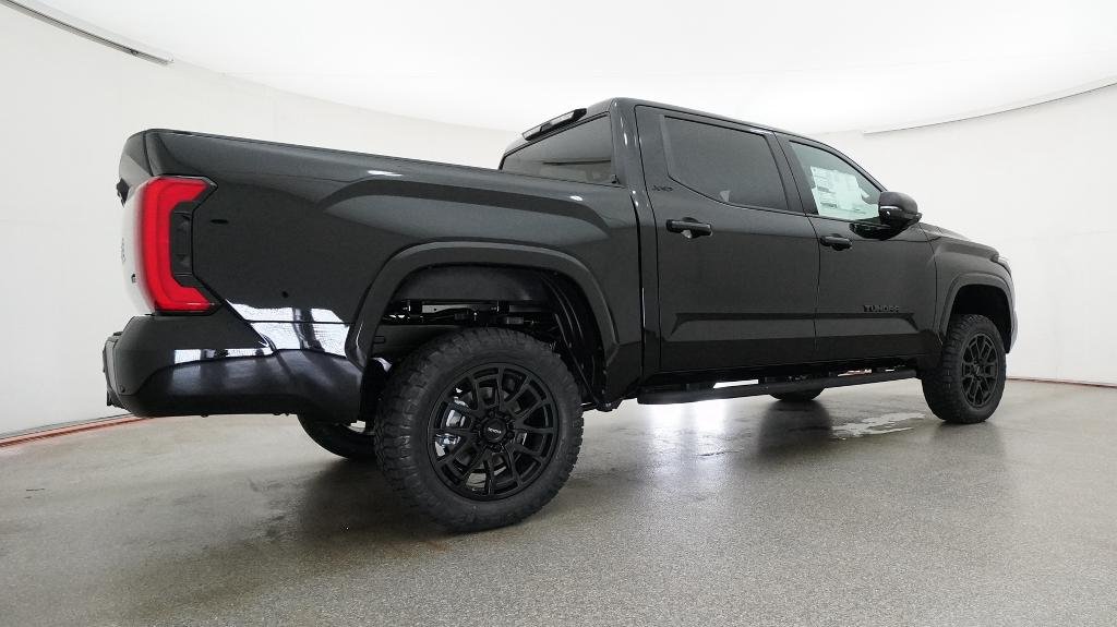 New 2026 Midnight Black Metallic Toyota SR5 image 17