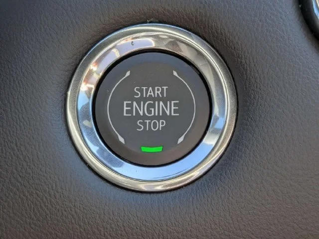 New 2026 Summit White GMC Elevation image 30