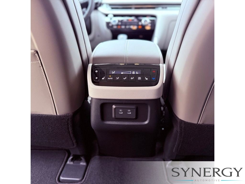 Certified Used 2027 Mineral Black INFINITI LUXE image 32