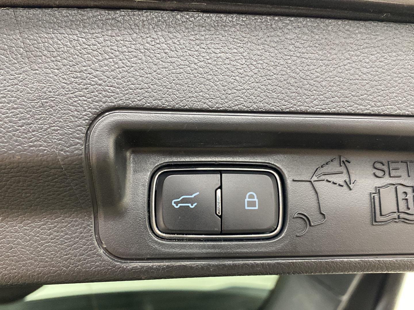 Used 2022 Gray Metallic Ford ST-Line image 8