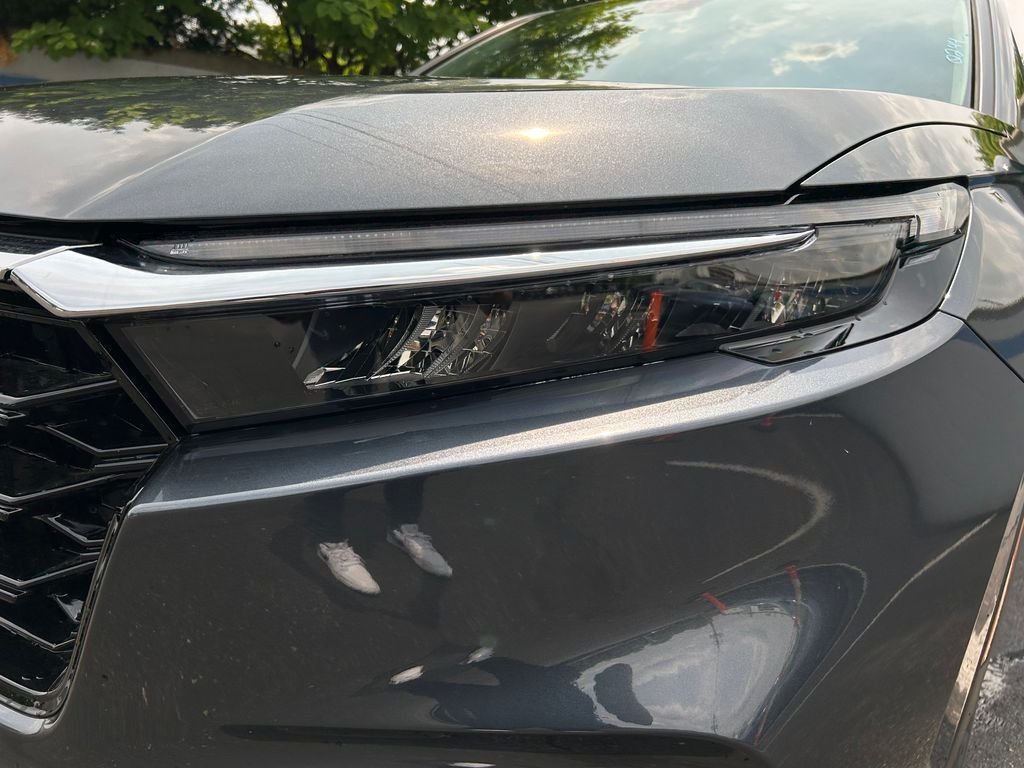 Used 2026 Meteorite Gray Metallic Honda EX image 9