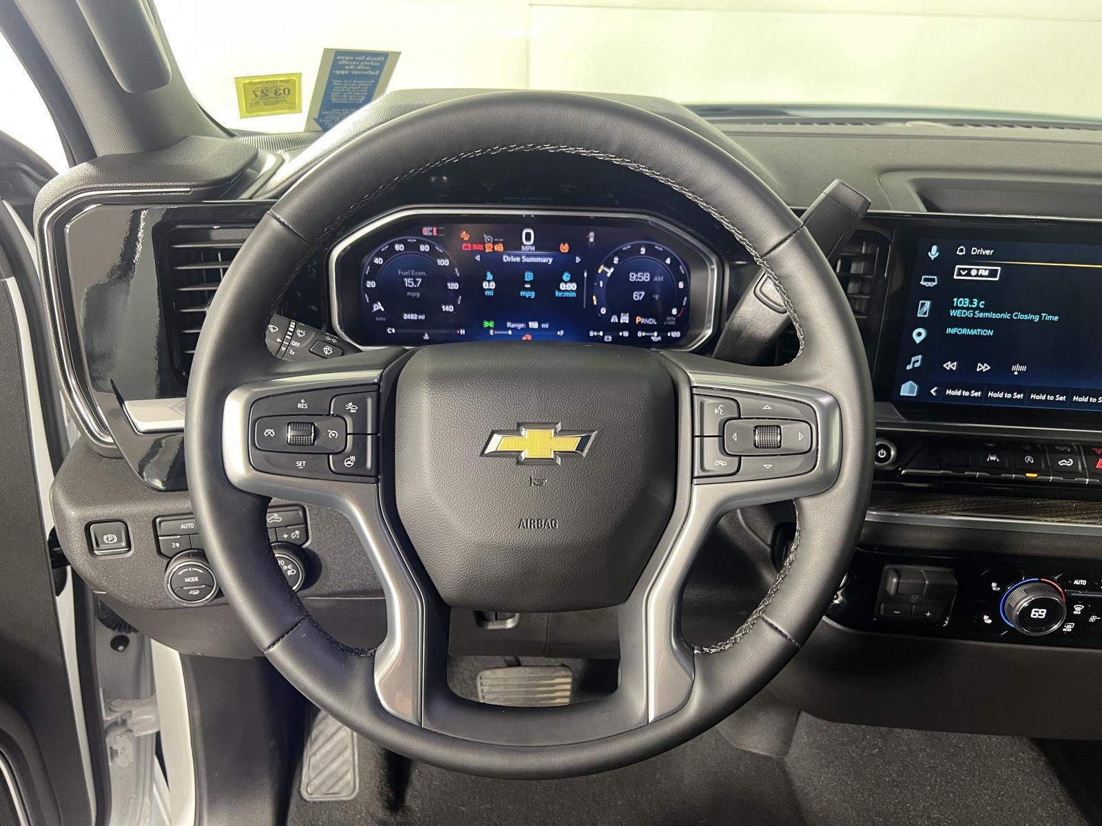 Used 2026 Summit White Chevrolet LT (2FL) image 17