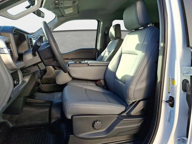 2026 Ford F-350 Super Duty XL - Photo 8