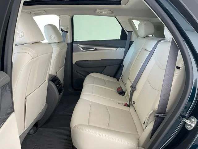 Used 2025 Green Cadillac Premium Luxury image 45