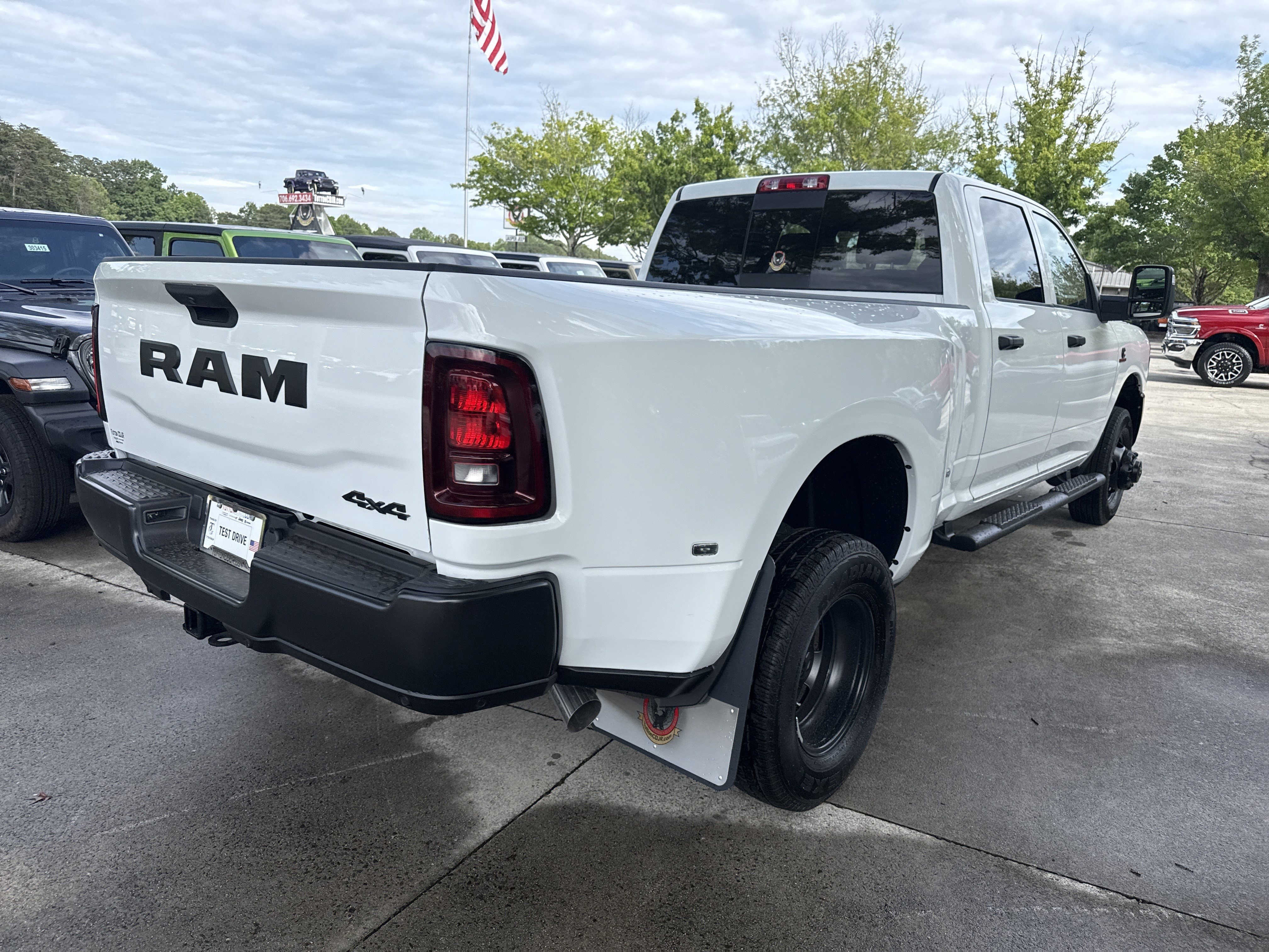 New 2026 Bright White Clearcoat RAM Tradesman image 7
