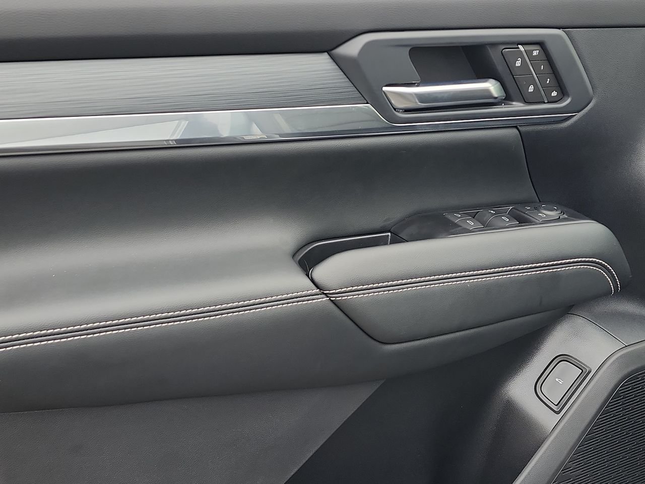 2027 GMC Terrain Elevation - Photo 13