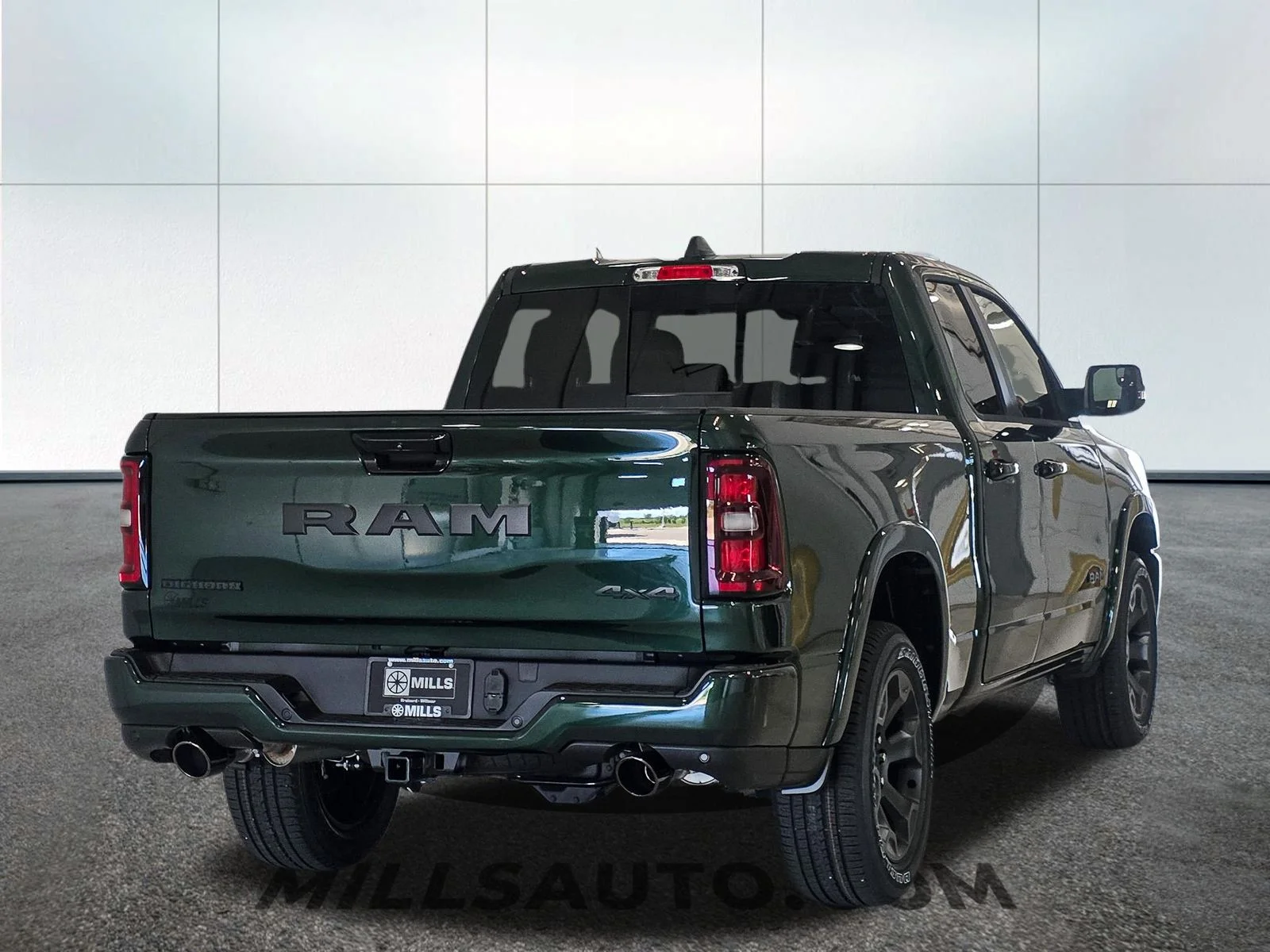 New 2026 Serrano-Green Metallic Exterior Paint RAM Big Horn/Lone Star image 7