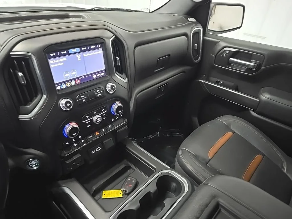 Used 2019 Summit White GMC AT4 image 25