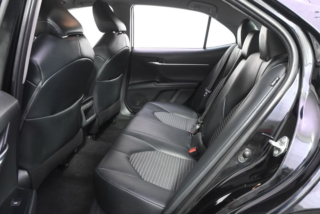 Used 2019 Midnight Black Metallic Toyota SE image 21