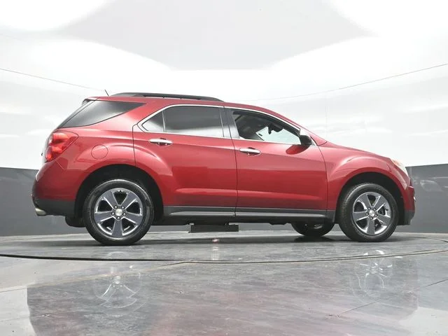 Used 2015 Red Chevrolet LT image 25