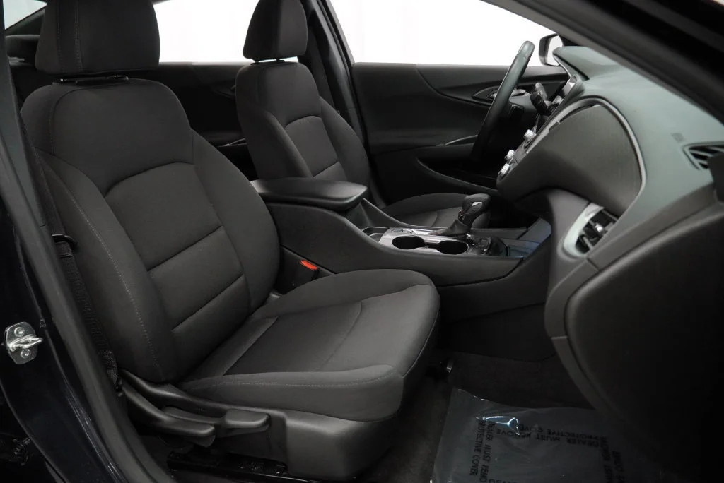 2023 Chevrolet Malibu RS - Photo 30
