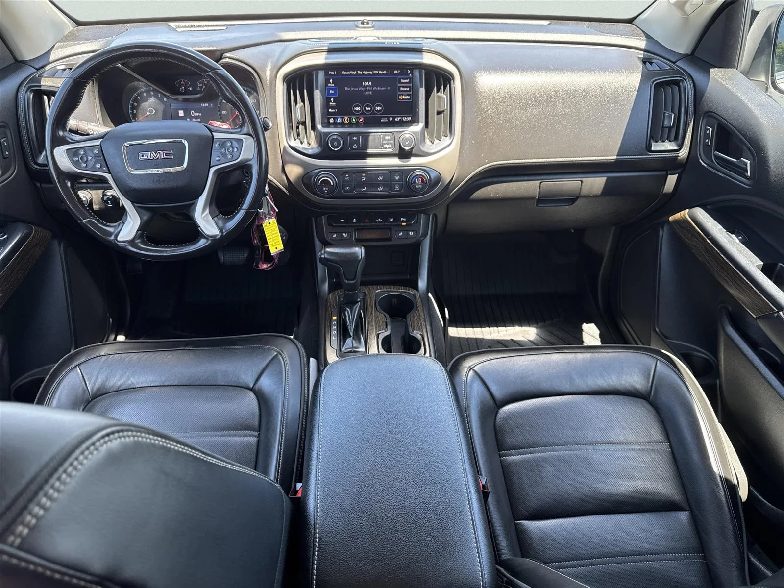 Used 2020 SUMMIT WHITE GMC 4WD Denali image 13