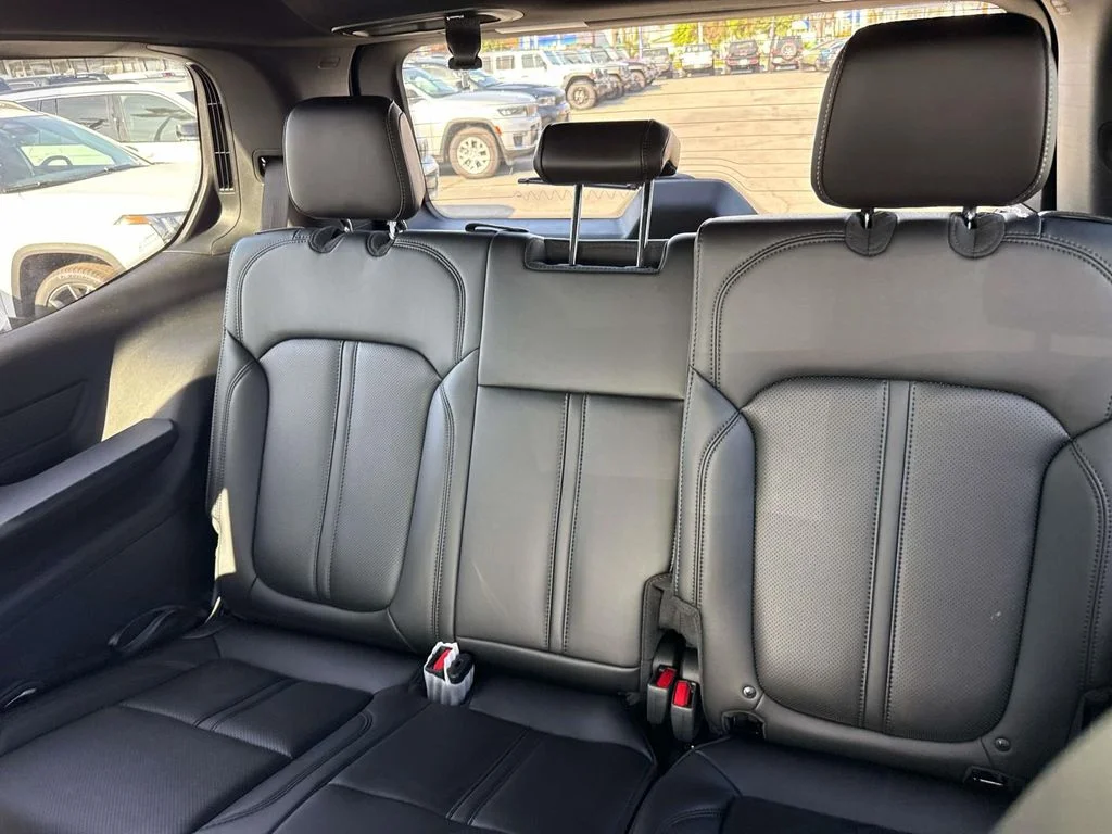 New 2026 White Jeep  image 13