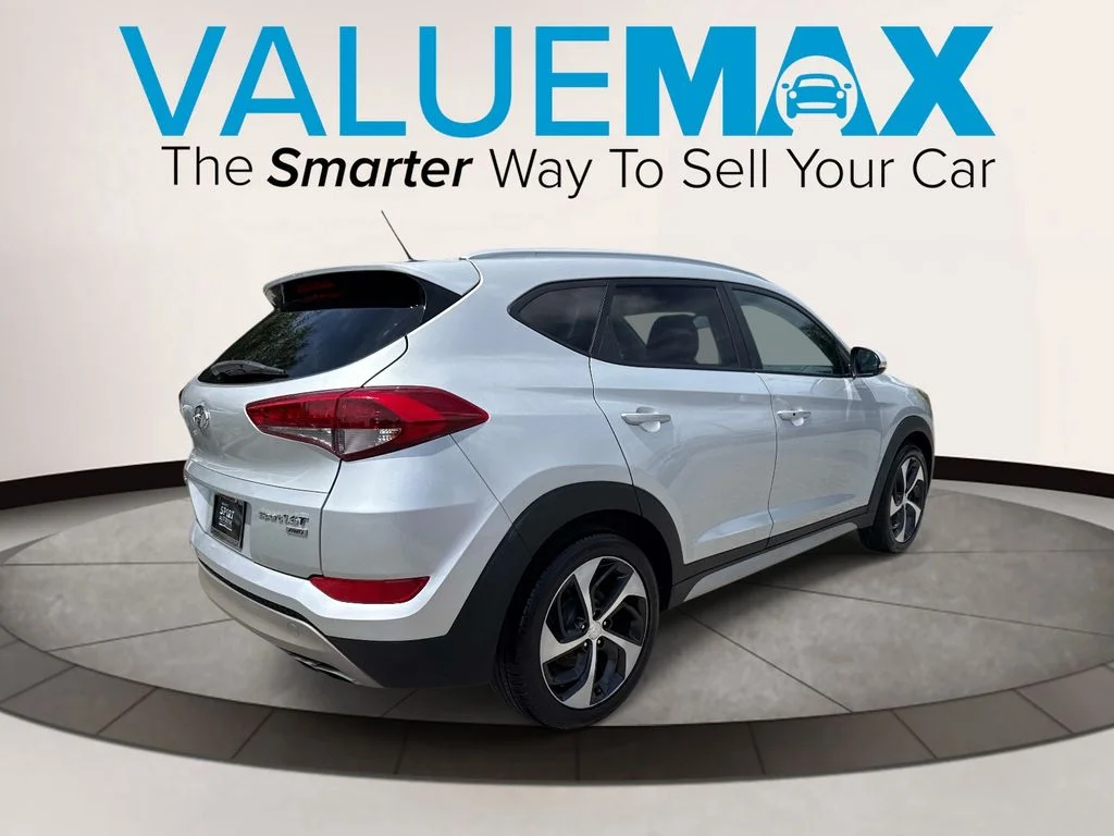 Used 2017  Hyundai Sport image 3