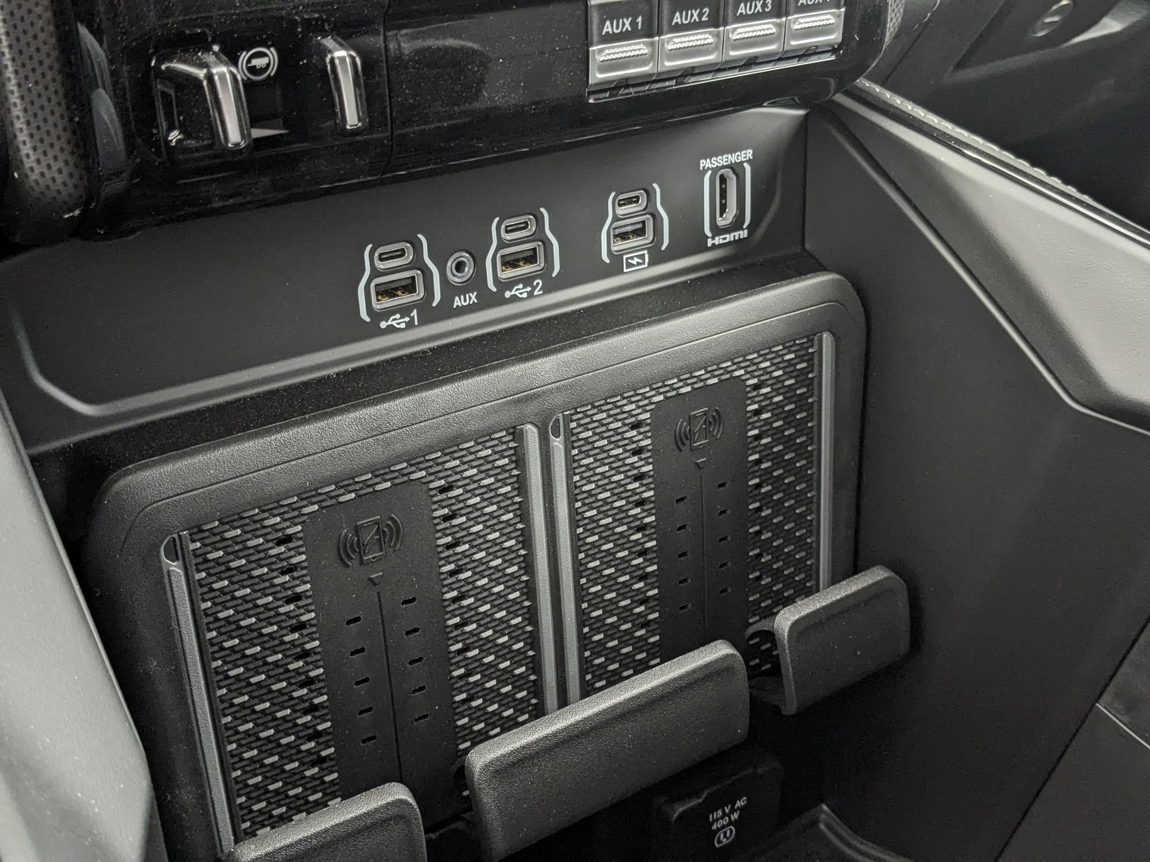 New 2026 Black RAM Limited - - 4x4 - Night Edition - Limited Level 1 Equip Grp - Power Sunroof & More! image 20
