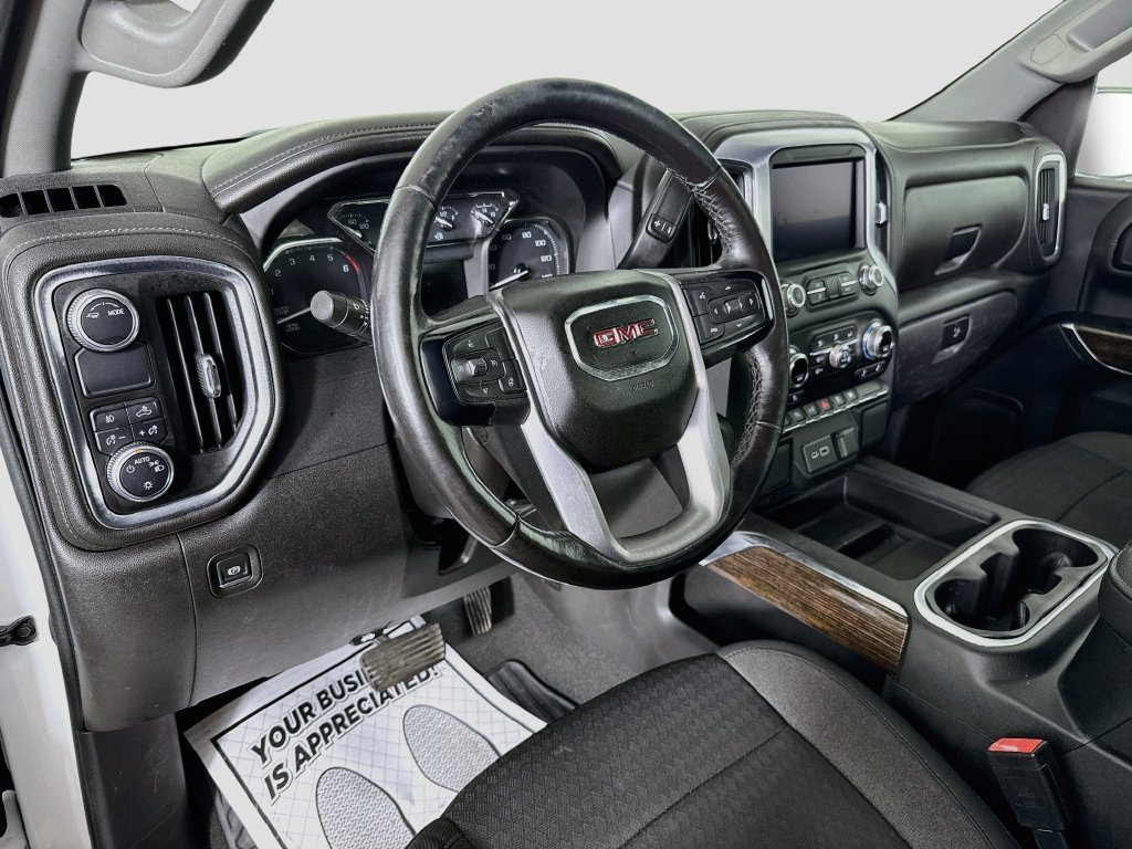 Used 2022 SUMMIT WHITE GMC Elevation image 9