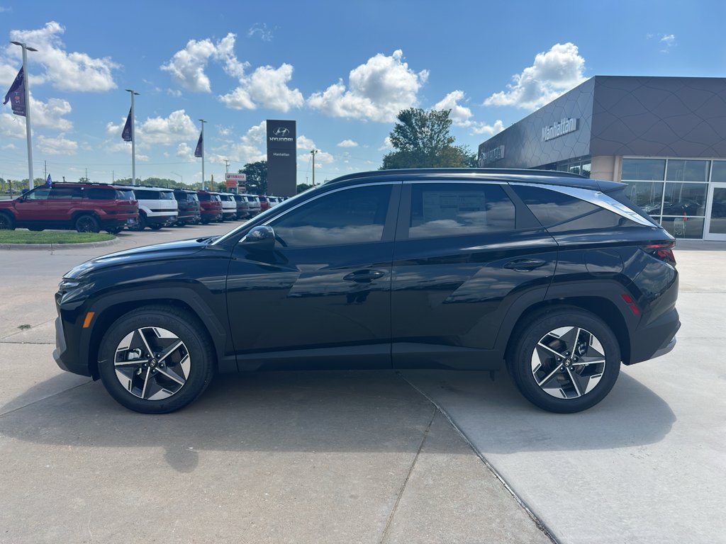 New 2026 Phantom Black Hyundai SEL image 4