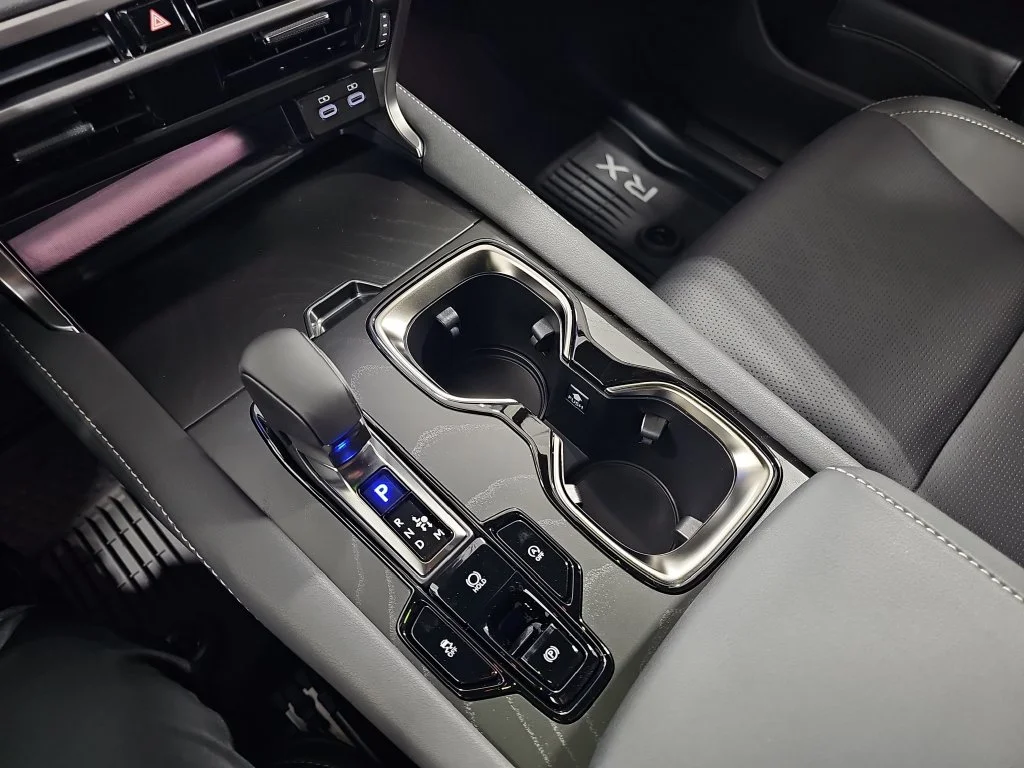 New 2026 Iridium Lexus PREMIUM PLUS image 24