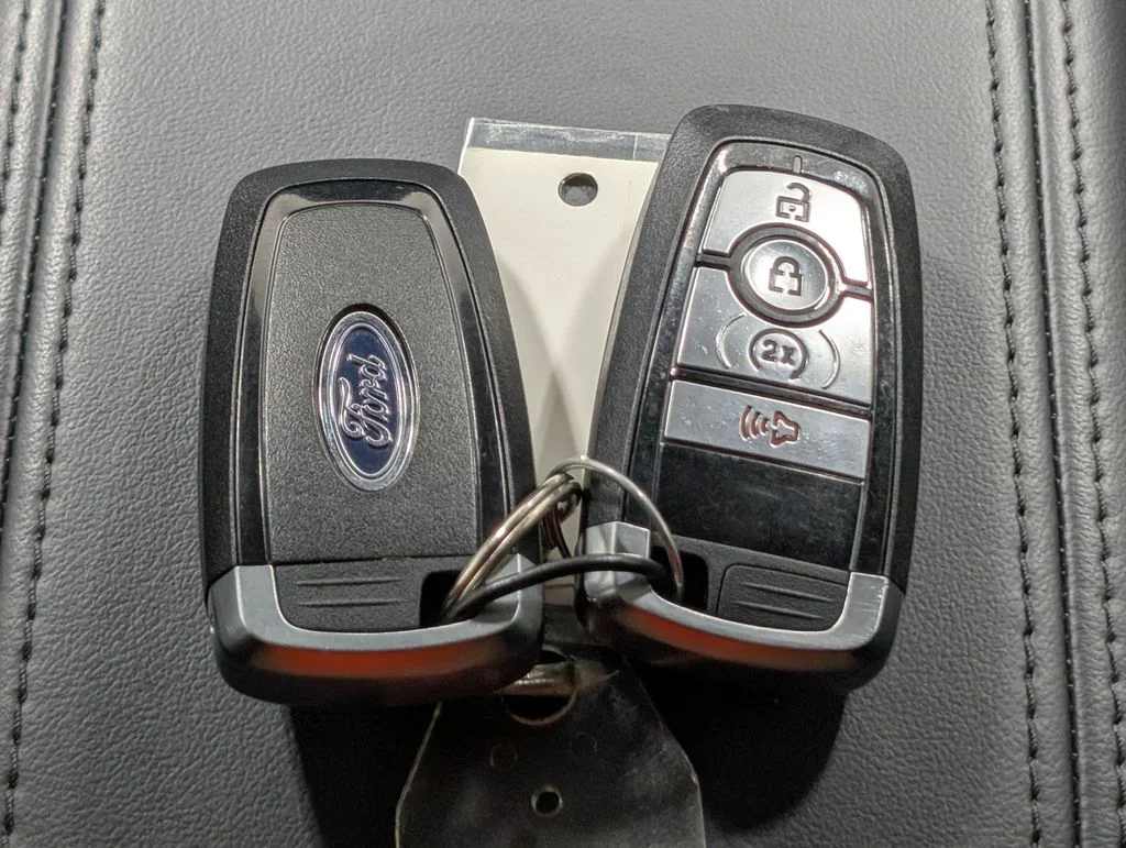 Certified Used 2025 Azure Gray Metallic Ford XLT image 25