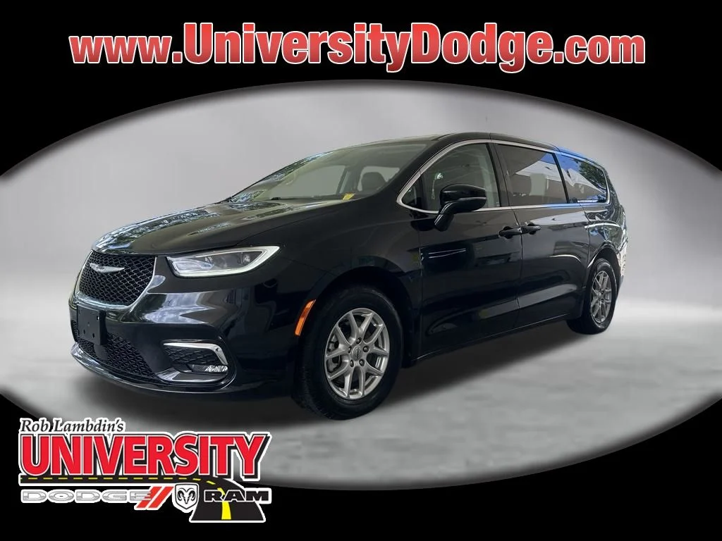Used 2024 Black Chrysler Touring L image 1