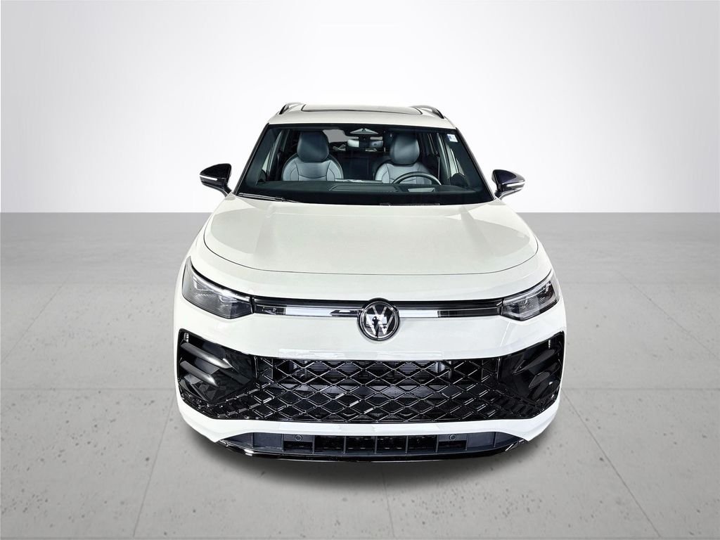 New 2026 Sandstone Volkswagen SE R-Line Black image 3