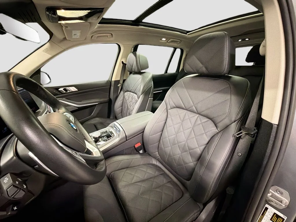 Used 2026 Gray Metallic BMW xDrive40i image 5