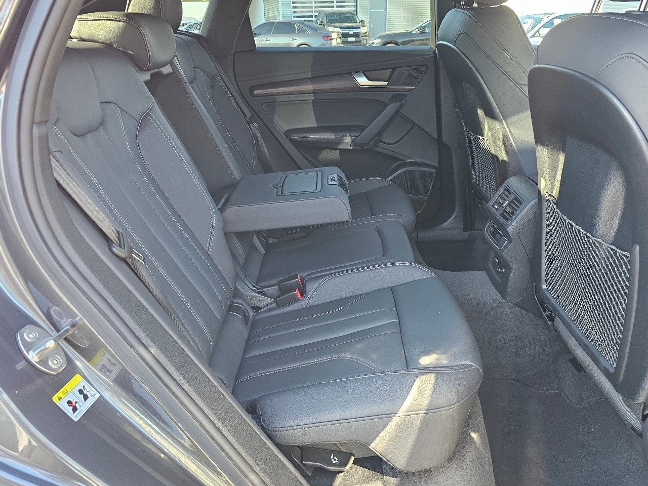 Used 2023 Daytona Gray Pearl Effect Audi 45 S Line Premium image 6