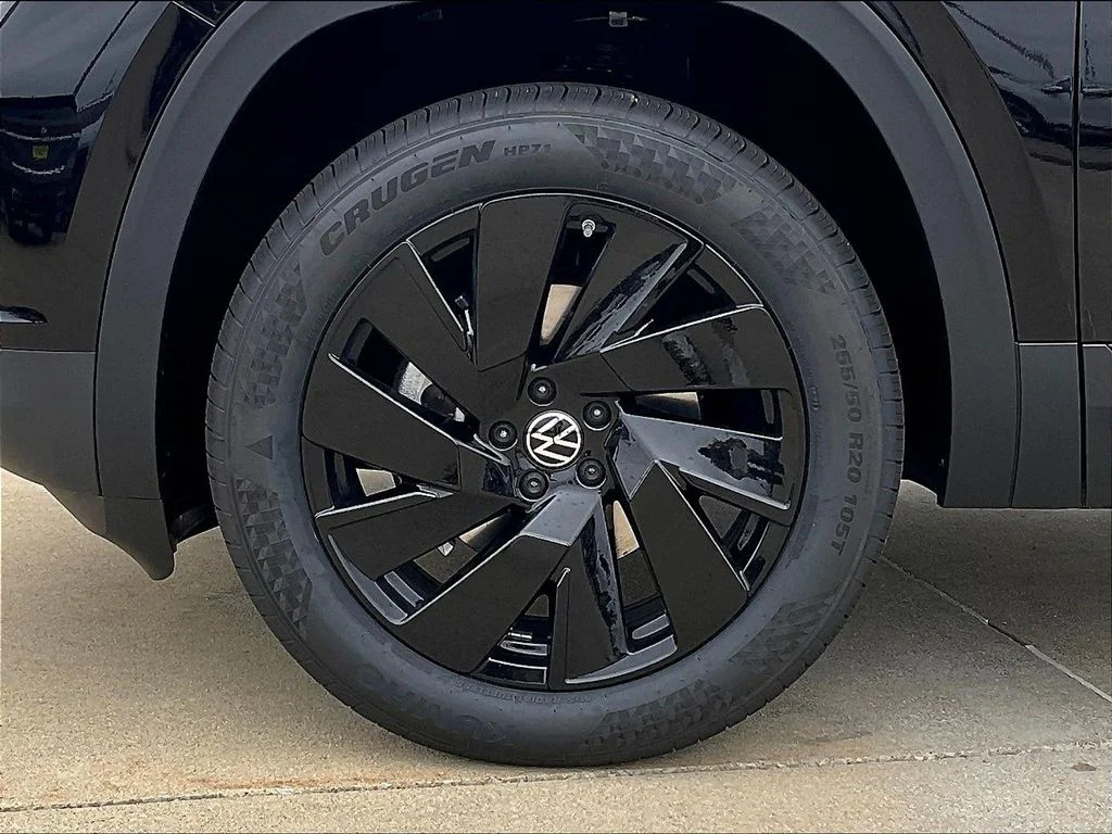New 2026 Black Volkswagen SE w/Technology image 17