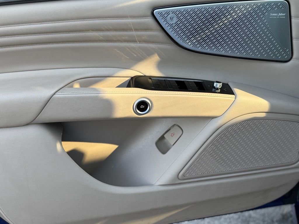Used 2023 Bianco Astro Metallic Maserati GT image 20
