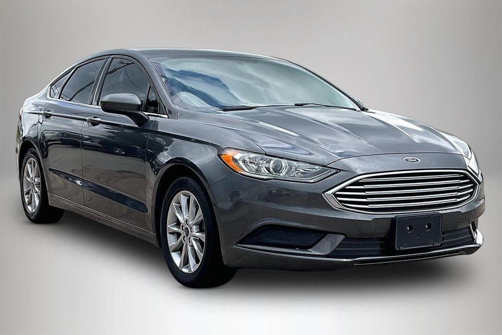 2017 Ford Fusion SE FWD's photo