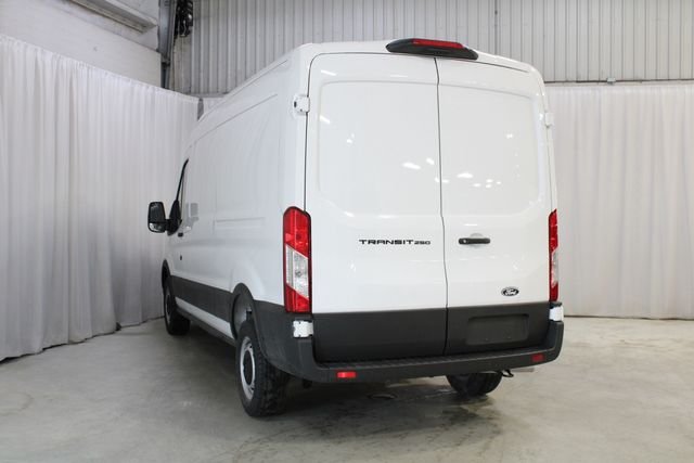 New 2026 Oxford White Ford Base image 22