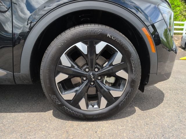 Certified Used 2024 Black Kia X-Line image 10