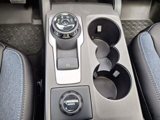 New 2026 Azure Gray Metallic Tri-Coat Ford Outer Banks® image 20