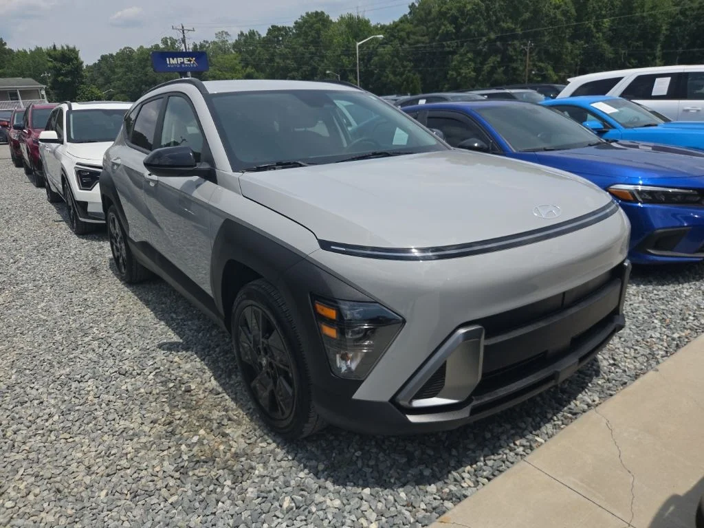 Used 2026 Gray Hyundai SEL Sport image 3