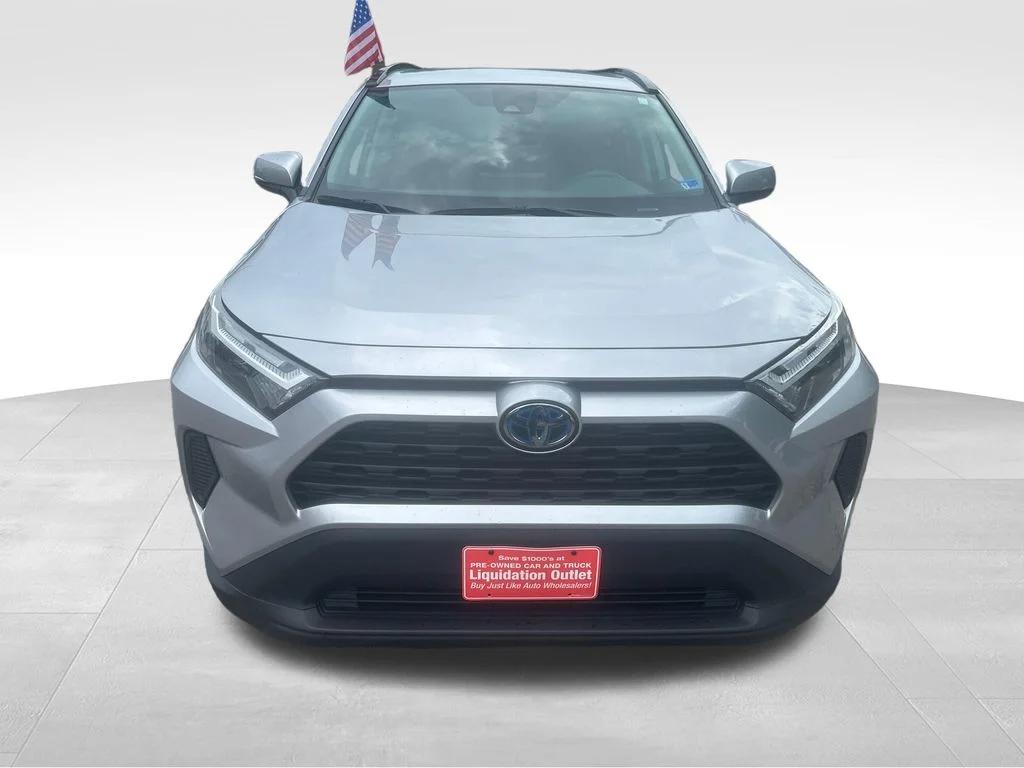 Used 2024 Silver Toyota XLE image 36
