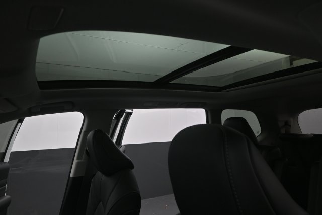 New 2026 Wind Chill Pearl Toyota Limited image 9