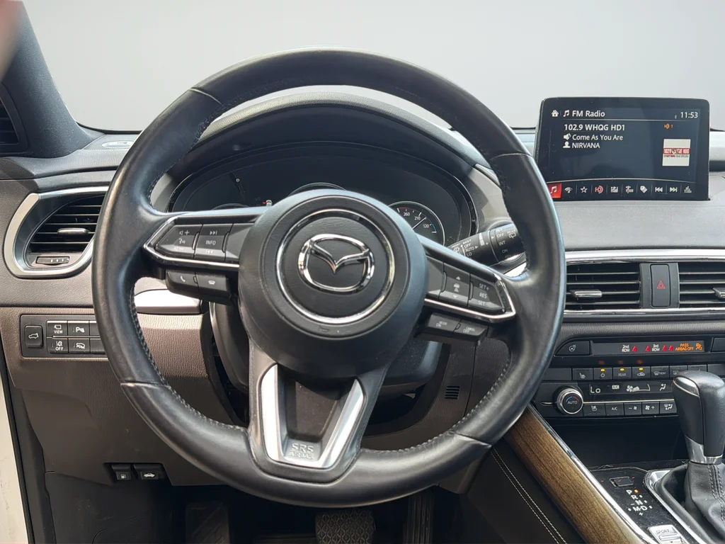 Used 2020 White Mazda Signature image 32