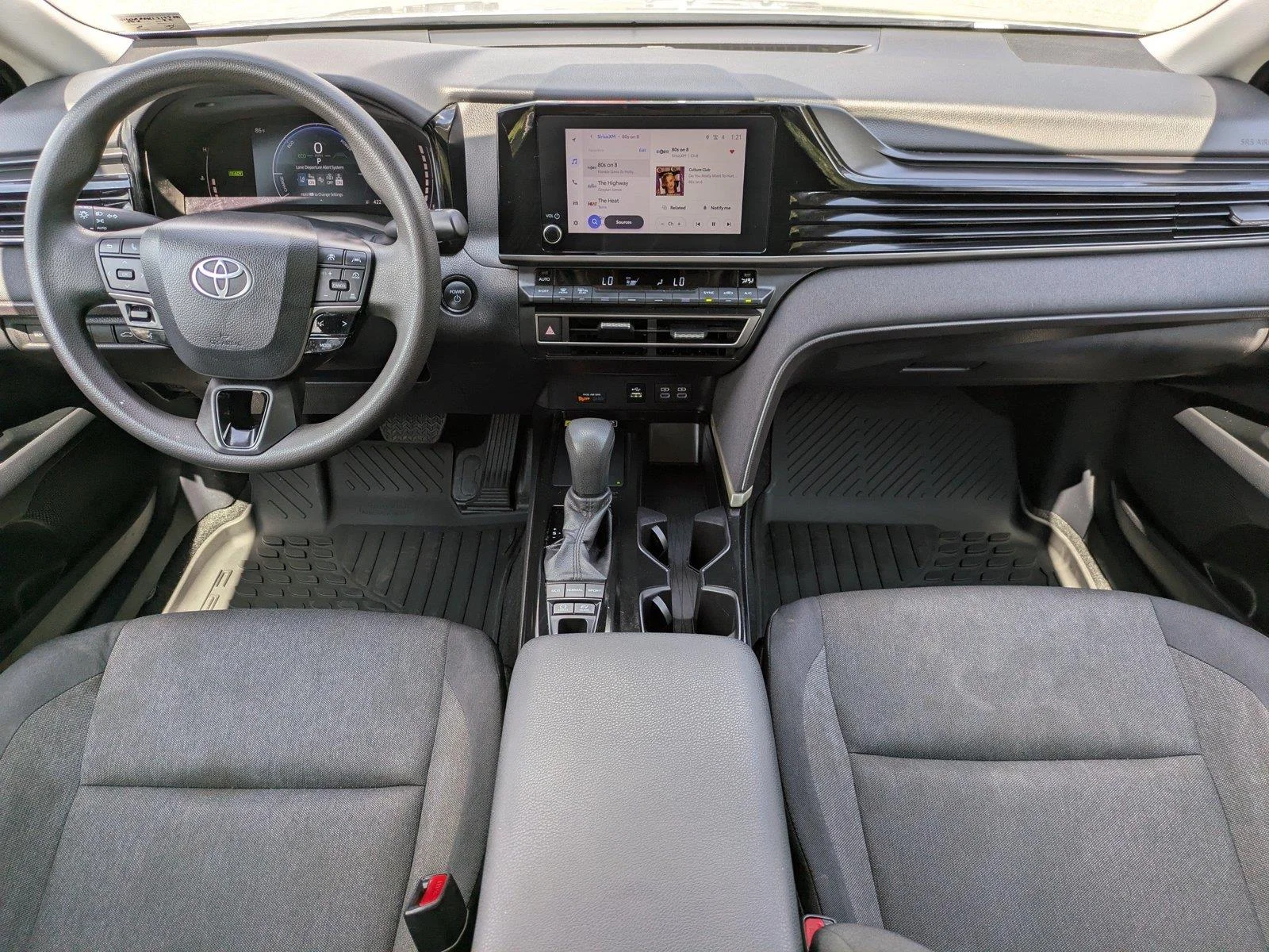 Certified Used 2025  Toyota LE image 14