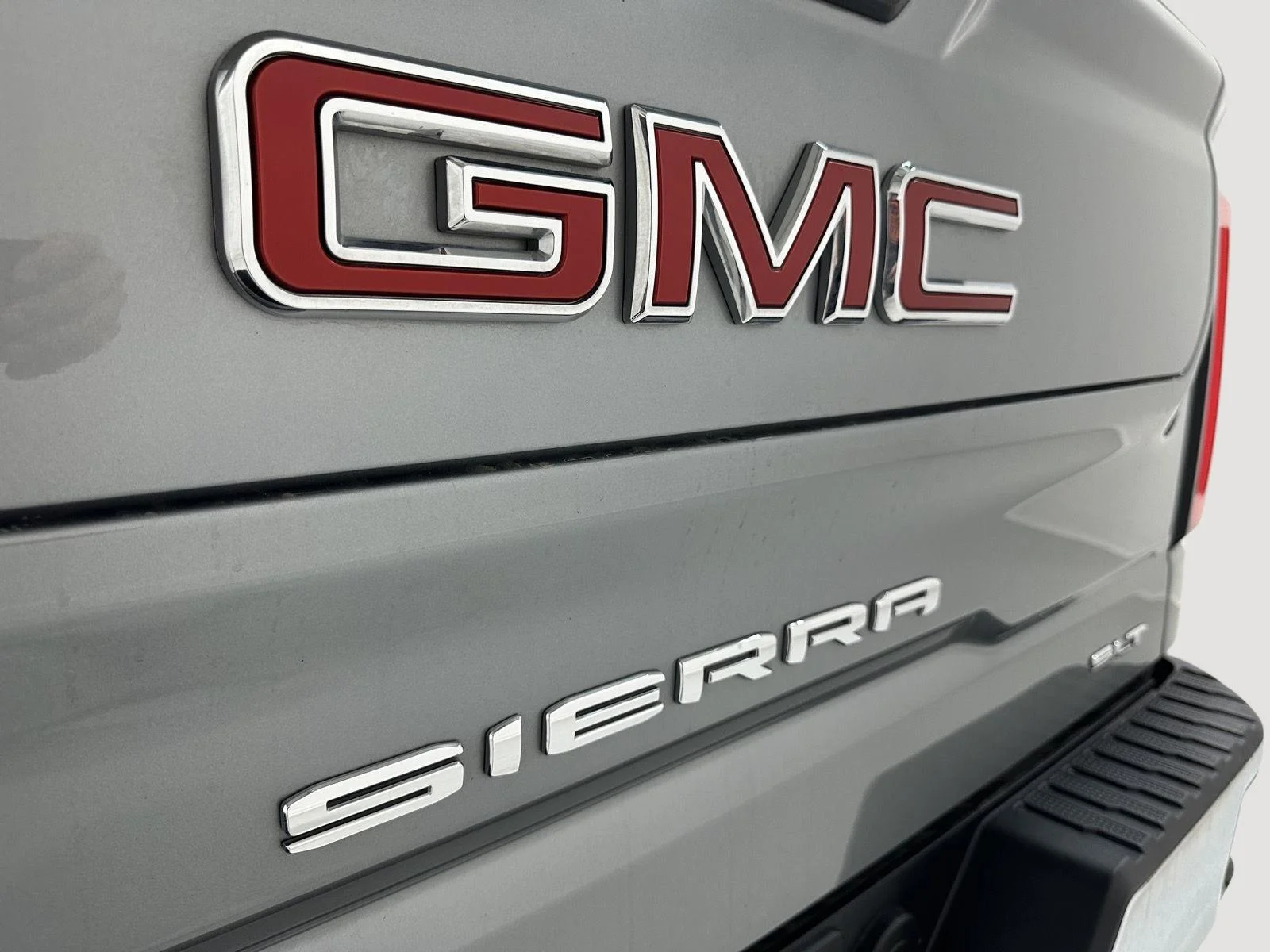 Used 2026 Sterling Metallic GMC SLT image 30