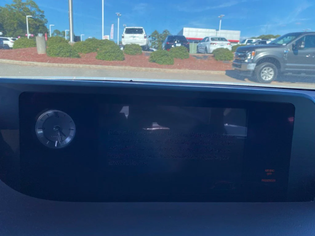 Used 2021 White Lexus 250 image 21