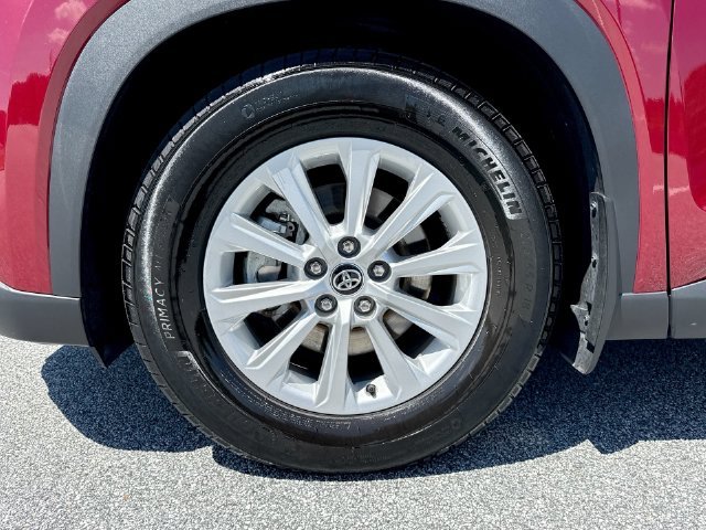 Used 2026 Red Toyota XLE image 10