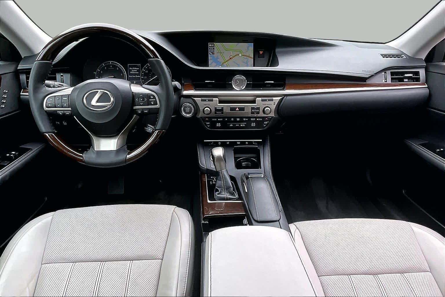 Used 2017 Atomic Silver Lexus  image 15